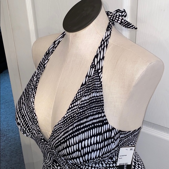 Kenneth Cole One Piece Swimwear by Kenneth Kole - Picture 3 of 7